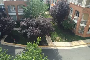 2701 Bellforest Ct, Vienna, VA 22180 - Photo 15
