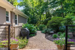 1702 Mason Hill Dr, Alexandria, VA 22307 - Photo 27