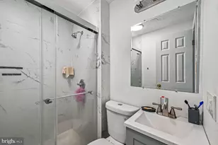 8179 Willowdale Ct, Springfield, VA 22153 - Photo 15