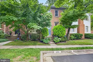 2836 Kelly Square, Vienna, VA 22181 - Photo 3