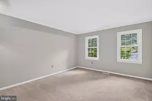 2836 Kelly Square, Vienna, VA 22181 - Photo 29