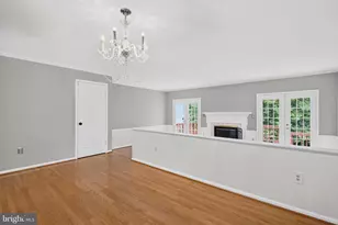 2836 Kelly Square, Vienna, VA 22181 - Photo 23