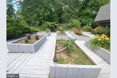 1002 Charlton Place, Herndon, VA 20170 - Photo 25
