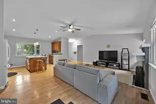 1002 Charlton Pl, Herndon, VA 20170 - Photo 13