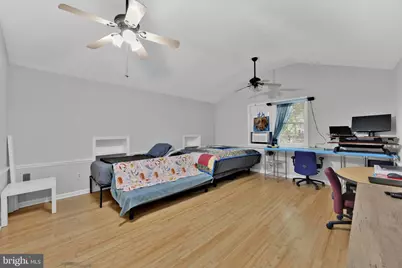 1002 Charlton Place, Herndon, VA 20170 - Photo 27