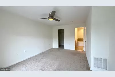 6076 Wicker Lane #163, Centreville, VA 20121 - Photo 15