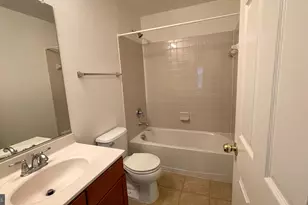 6076 Wicker Ln, Centreville, VA 20121 - Photo 11