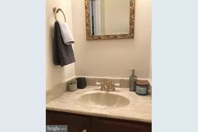 8043 Merry Oaks Court, Vienna, VA 22182 - Photo 11