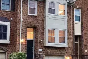 8043 Merry Oaks Ct, Vienna, VA 22182 - Photo 1