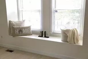 8043 Merry Oaks Ct, Vienna, VA 22182 - Photo 3