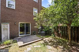 8350 Glastonbury Ct, Annandale, VA 22003 - Photo 33