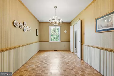 8350 Glastonbury Court, Annandale, VA 22003 - Photo 7