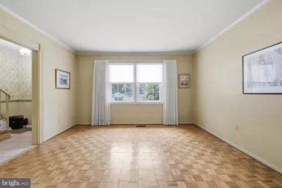 8350 Glastonbury Court, Annandale, VA 22003 - Photo 5