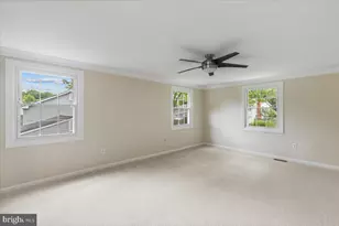 13117 Mercury Ln, Fairfax, VA 22033 - Photo 33
