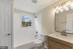 13117 Mercury Ln, Fairfax, VA 22033 - Photo 29