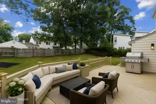 13117 Mercury Ln, Fairfax, VA 22033 - Photo 39
