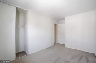 2391 Hunters Square Ct, Reston, VA 20191 - Photo 15
