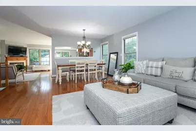 6417 English Ivy Way, Springfield, VA 22152 - Photo 5