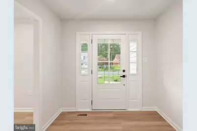 6390 Phillip Court, Springfield, VA 22152 - Photo 7