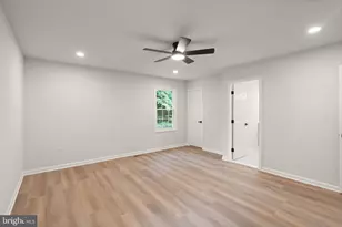 6390 Phillip Ct, Springfield, VA 22152 - Photo 39