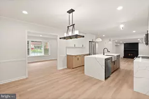 6390 Phillip Ct, Springfield, VA 22152 - Photo 15