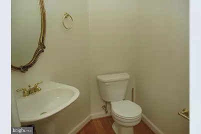 8176 Skelton Circle, Falls Church, VA 22042 - Photo 9