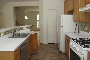8176 Skelton Cir, Falls Church, VA 22042 - Photo 7