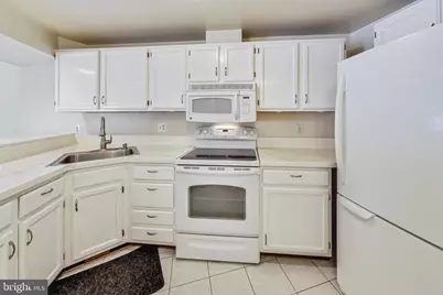 11924 Redtree Way, Reston, VA 20194 - Photo 11