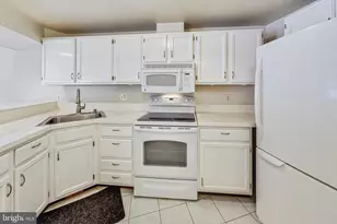 11924 Redtree Way, Reston, VA 20194 - Photo 11