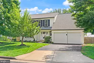 13458 Stream Valley Dr, Chantilly, VA 20151 - Photo 7