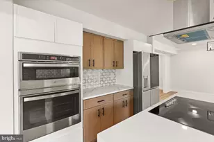 13458 Stream Valley Dr, Chantilly, VA 20151 - Photo 29