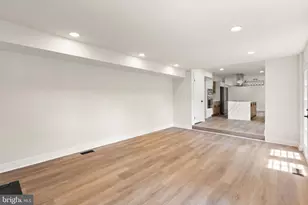 13458 Stream Valley Dr, Chantilly, VA 20151 - Photo 39