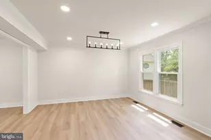 13458 Stream Valley Dr, Chantilly, VA 20151 - Photo 17