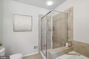 4593 Whittemore Pl, Fairfax, VA 22030 - Photo 19