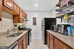 2914 Kings Chapel Rd, Falls Church, VA 22042 - Photo 9