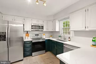 3855 Inverness Rd, Fairfax, VA 22033 - Photo 19