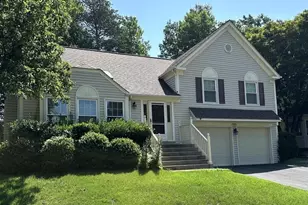 7801 Cherry Orchard Ct, Springfield, VA 22153 - Photo 1
