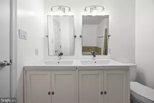 4097 Fountainside Ln, Fairfax, VA 22030 - Photo 37