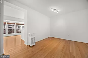 4097 Fountainside Ln, Fairfax, VA 22030 - Photo 11