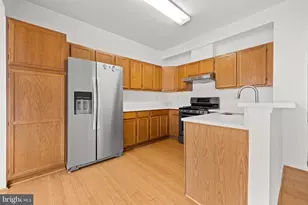 4097 Fountainside Ln, Fairfax, VA 22030 - Photo 25