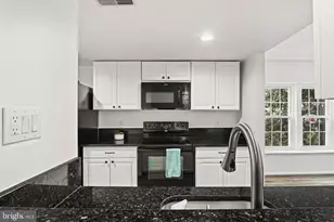 12888 Grays Pointe Rd, Fairfax, VA 22033 - Photo 15