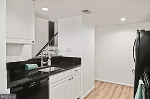 12888 Grays Pointe Rd, Fairfax, VA 22033 - Photo 13
