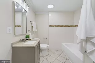 3113 Pebble Hill Ln, Fairfax, VA 22031 - Photo 27