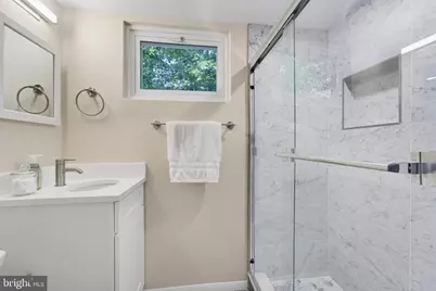 7048 Cindy Ln, Annandale, VA 22003 - Photo 29