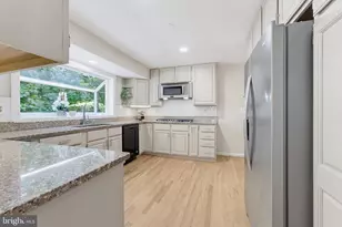 7048 Cindy Ln, Annandale, VA 22003 - Photo 7
