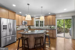 7049 Kings Manor Dr, Alexandria, VA 22315 - Photo 19