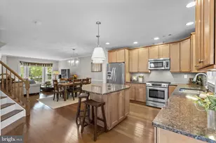 7049 Kings Manor Dr, Alexandria, VA 22315 - Photo 21