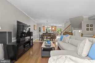 7049 Kings Manor Dr, Alexandria, VA 22315 - Photo 15