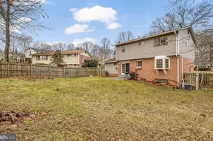 5012 Gainsborough Dr, Fairfax, VA 22032 - Photo 13