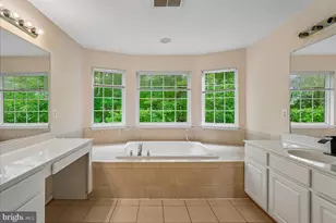 905 Royal Elm Ct, Herndon, VA 20170 - Photo 33
